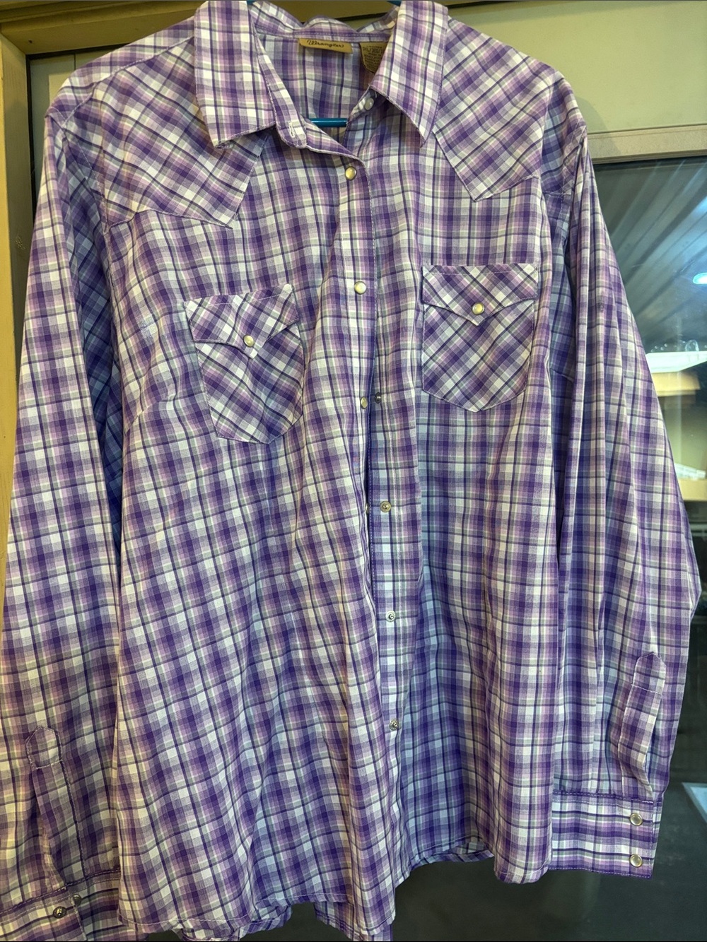 Wrangler Purple and White Plaid Button-Down Western Shirt